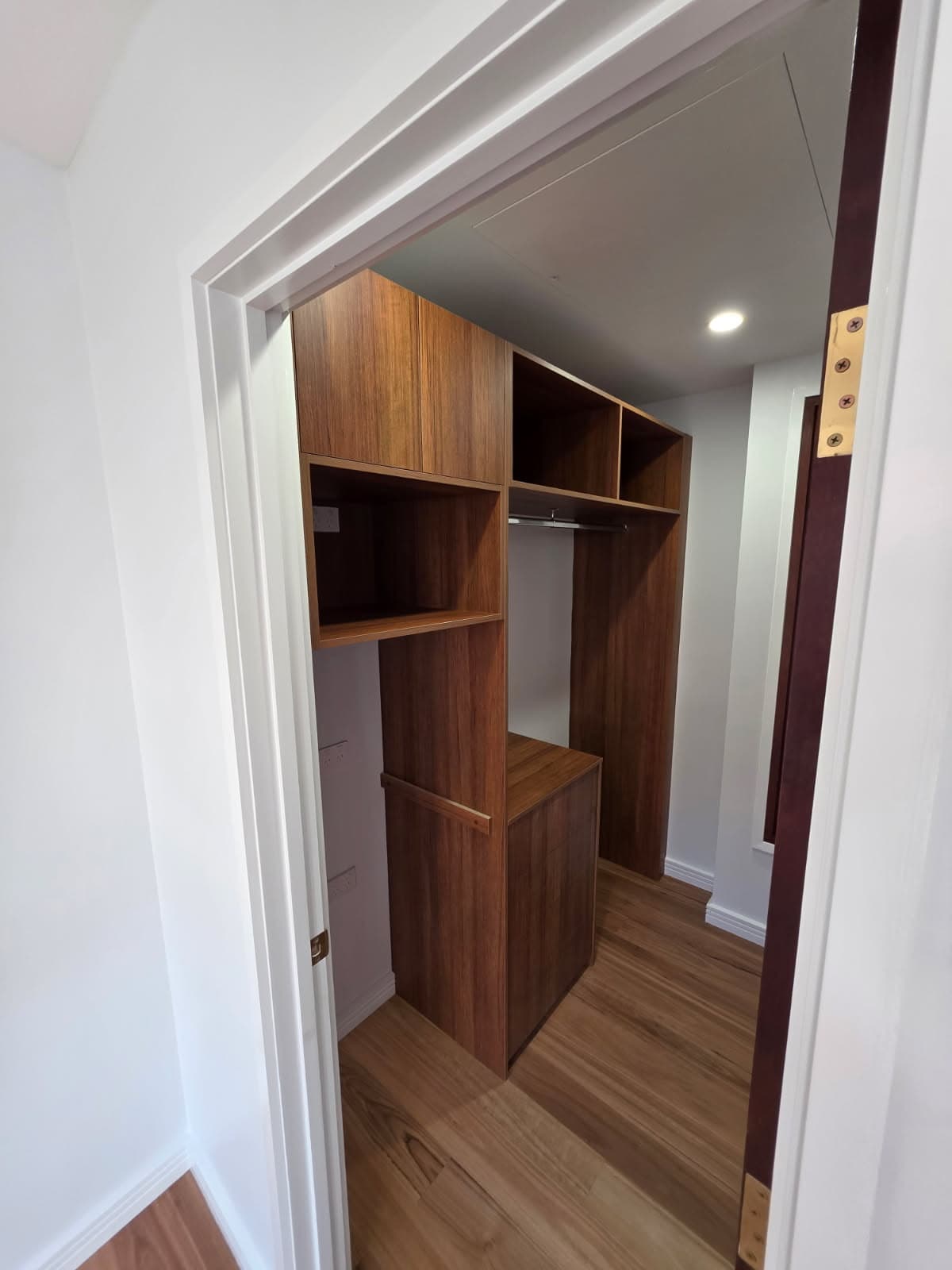 Custom Living Space & Ensuite — photo 1