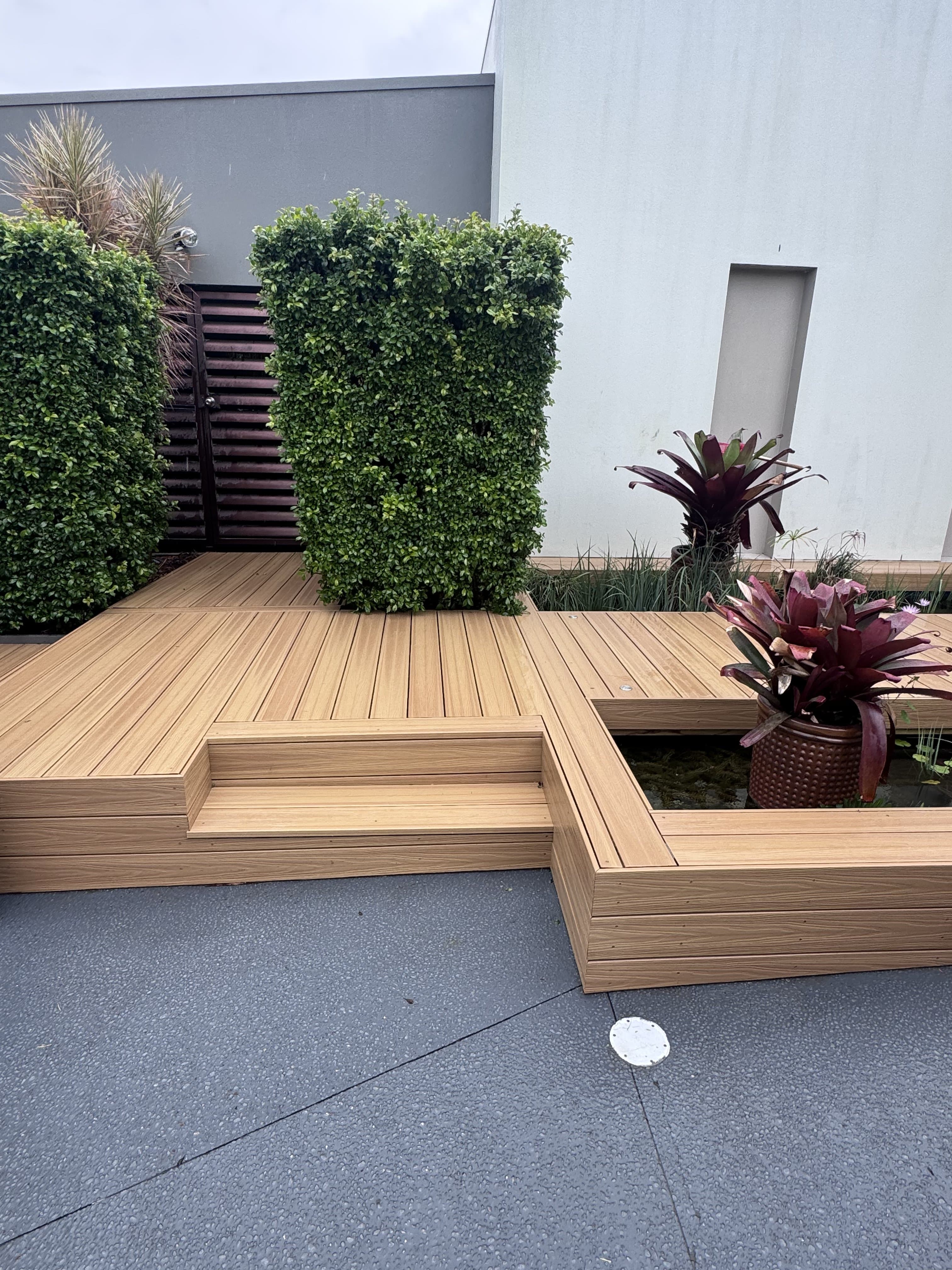 decks and outdoor living project photo 3