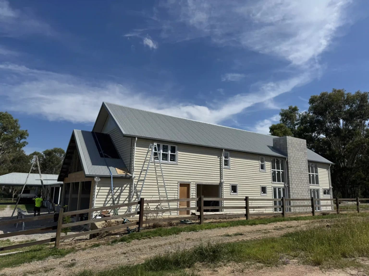 Premium Weatherboard Installation — photo 2